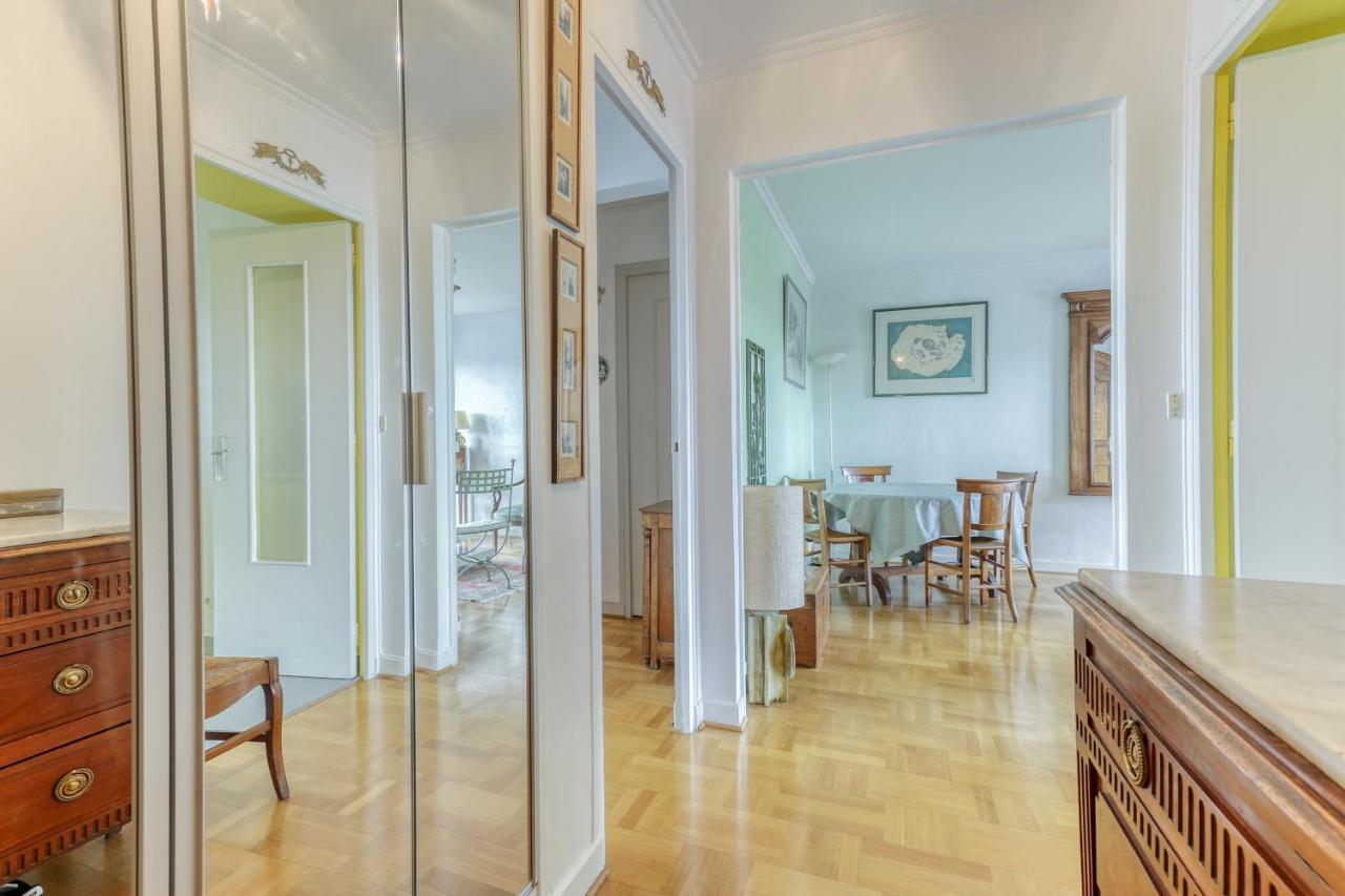 Large And Bright 2 Bdrs Flat With View - 20 Appartement